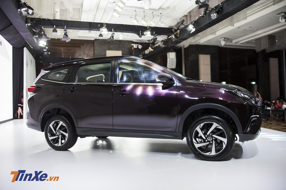 Đánh giá nhanh Toyota Rush 2018