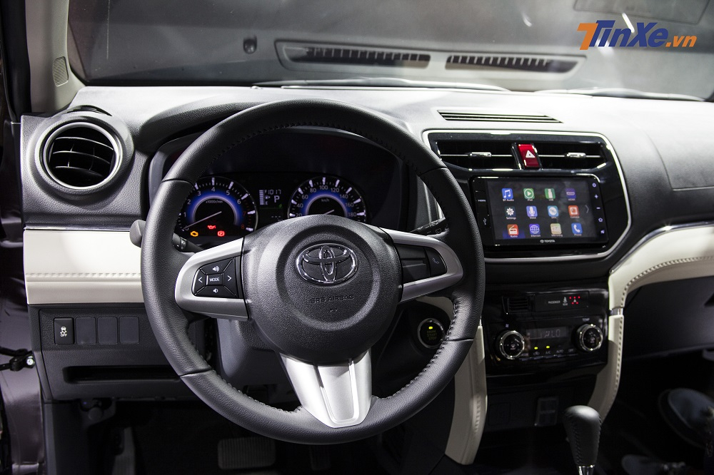 Đánh giá nhanh Toyota Rush 2018