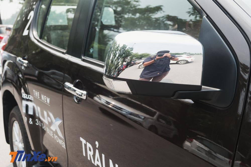 Cảm nhận nhanh Isuzu mu-X 2018: giá “học sinh”, trang bị “phụ huynh” Cảm nhận nhanh Isuzu mu-X 2018: giá “học sinh”, trang bị “phụ huynh”