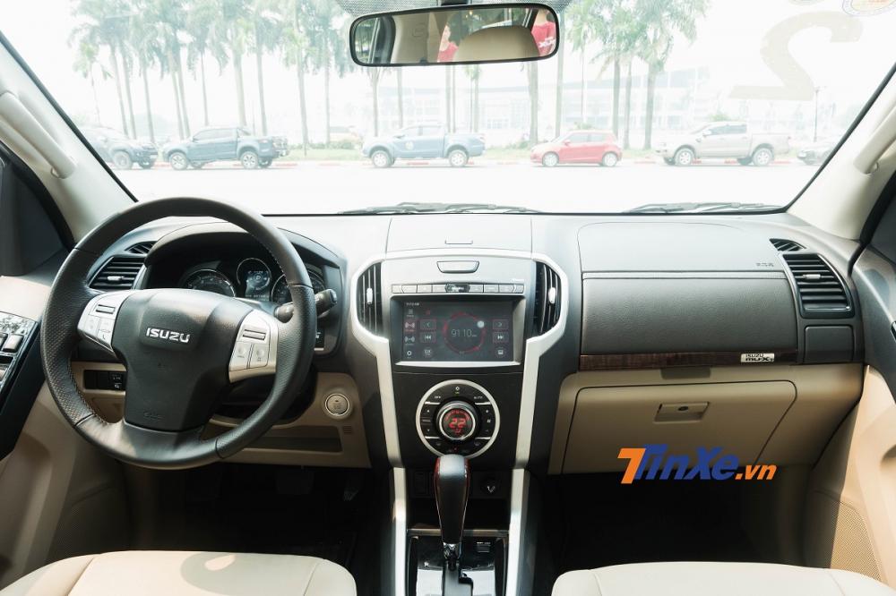 Cảm nhận nhanh Isuzu mu-X 2018: giá “học sinh”, trang bị “phụ huynh” Cảm nhận nhanh Isuzu mu-X 2018: giá “học sinh”, trang bị “phụ huynh”