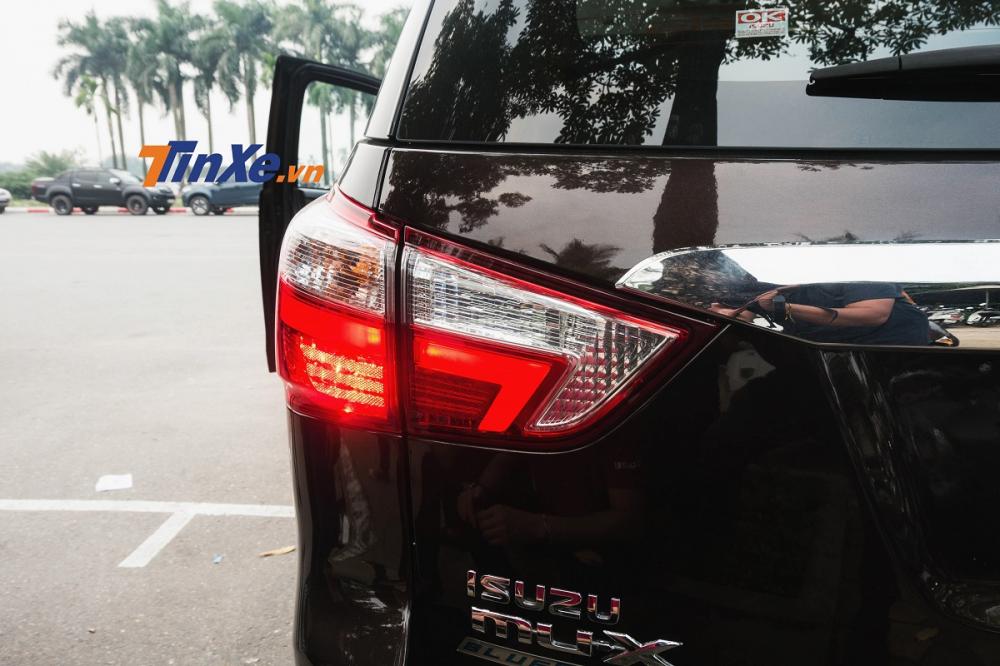 Cảm nhận nhanh Isuzu mu-X 2018: giá “học sinh”, trang bị “phụ huynh” Cảm nhận nhanh Isuzu mu-X 2018: giá “học sinh”, trang bị “phụ huynh”