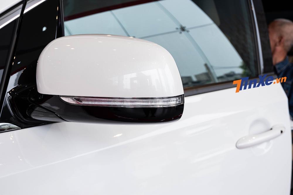 Đánh giá nhanh Kia Sedona 2018: thêm tiền thêm sang