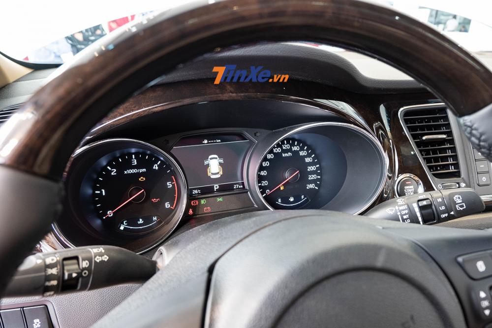 Đánh giá nhanh Kia Sedona 2018: thêm tiền thêm sang