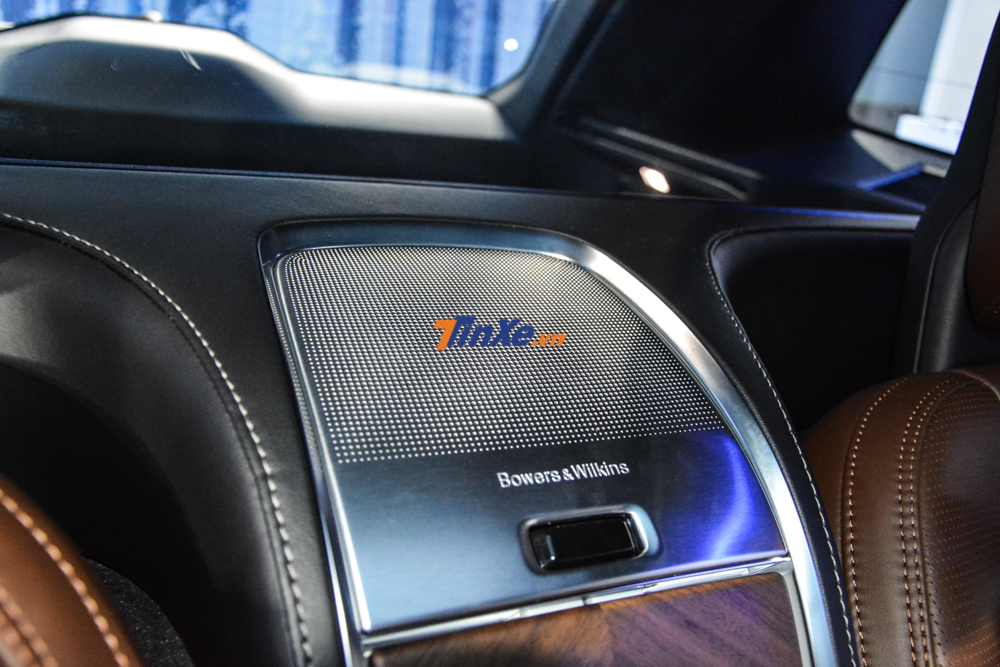 Rạp hát của Volvo XC90 Excellence chính là hệ thống âm thanh vòm Bowers & Wilkins 20 loa Rạp hát của Volvo XC90 Excellence chính là hệ thống âm thanh vòm Bowers & Wilkins 20 loa