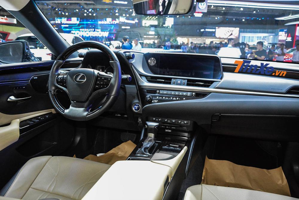 Nội thất bọc da sang trọng