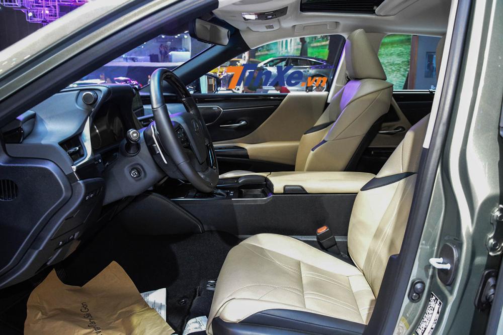 Cảm nhận nhanh Lexus ES 300h 2019: tuyệt tác trên bốn bánh