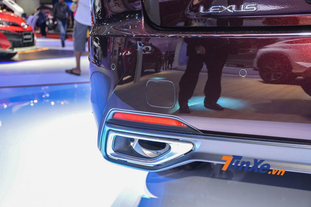 Soi kỹ chi tiết Lexus LS 500 vừa được ra mắt tại VMS 2018