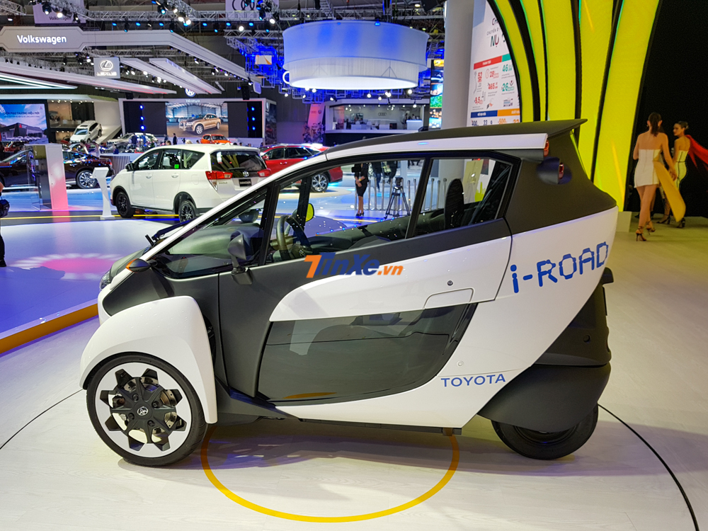 Chiếc xe này là tầm nhìn của Toyota về phương tiện đô thị trong tương lai, góp phần giải quyết tình trạng ùn tắc giao thông tại các thành phố lớn Chiếc xe này là tầm nhìn của Toyota về phương tiện đô thị trong tương lai, góp phần giải quyết tình trạng ùn tắc giao thông tại các thành phố lớn