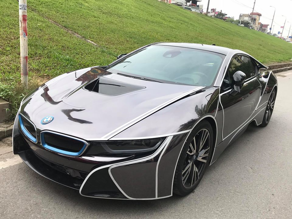 BMW i8 thay áo như siêu xe Lamborghini Aventador mui trần của doanh nhân  tại Hà Nội