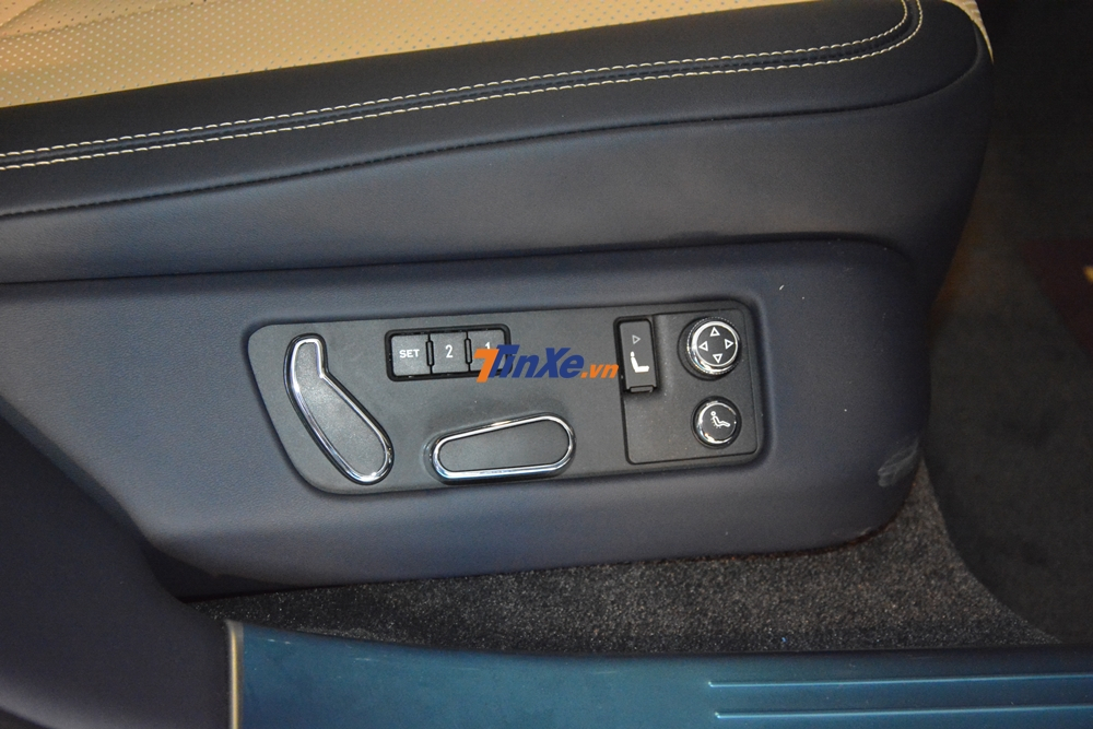 xe siêu sang Bentley Flying Spur V8 S đầu tiên về Việt Nam