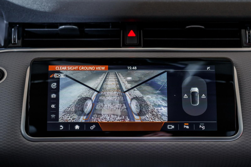 Công nghệ Ground View của Range Rover Evoque 2020