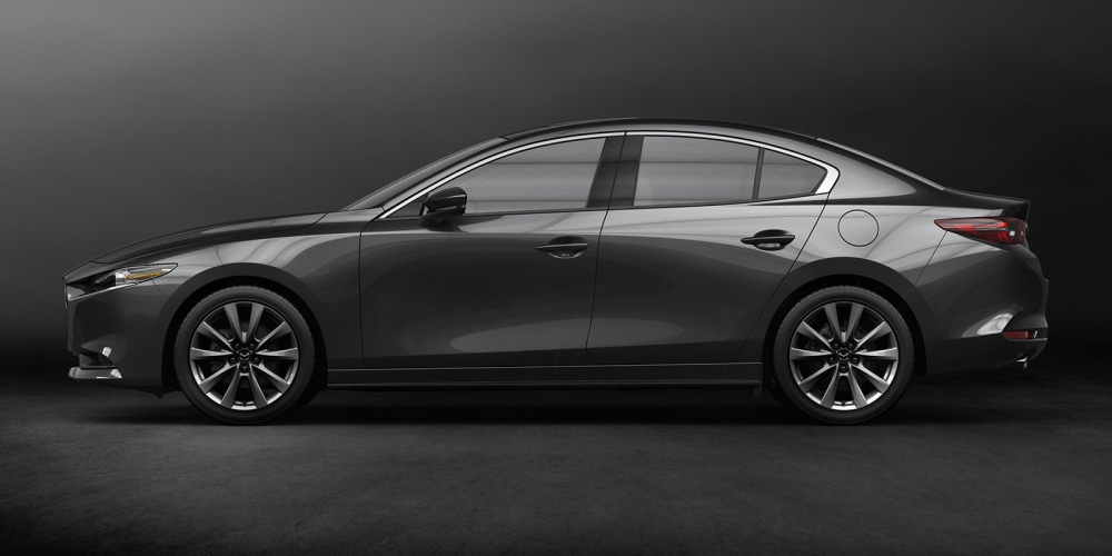 Mazda3 2019 bản sedan với đường mạ crôm nằm sát nóc Mazda3 2019 bản sedan với đường mạ crôm nằm sát nóc