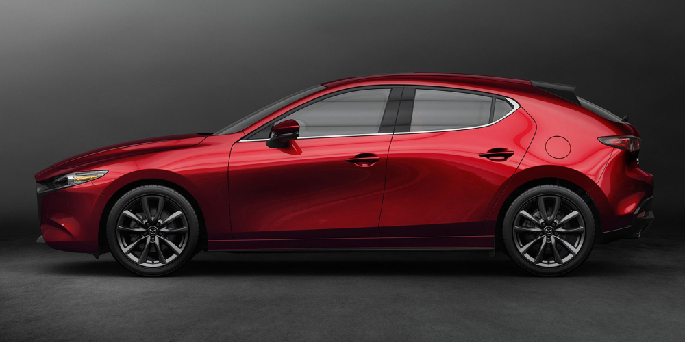 Mazda3 2019 bản hatchback với đường mạ crôm ở chân kính Mazda3 2019 bản hatchback với đường mạ crôm ở chân kính
