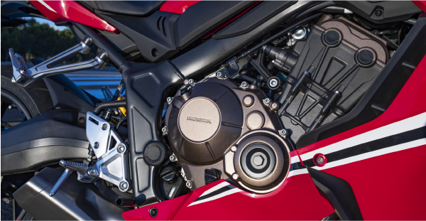 Khối động cơ 4 xylanh 649cc mạnh mẽ của Honda CBR650R 2019 Khối động cơ 4 xylanh 649cc mạnh mẽ của Honda CBR650R 2019