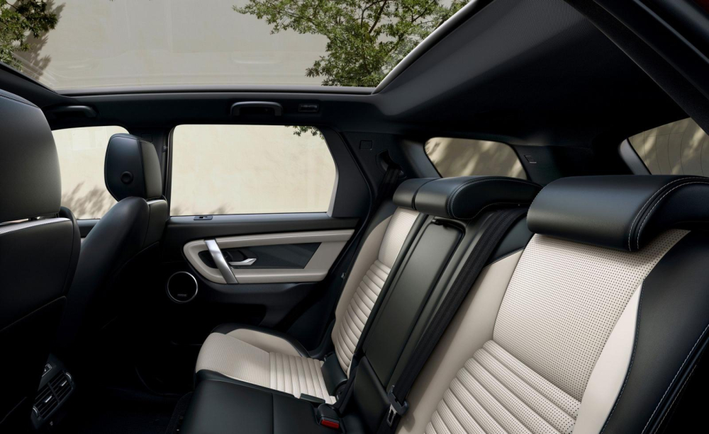 Hàng ghế thứ hai có thể trượt và gập 40:20:40 Hàng ghế thứ hai có thể trượt và gập 40:20:40