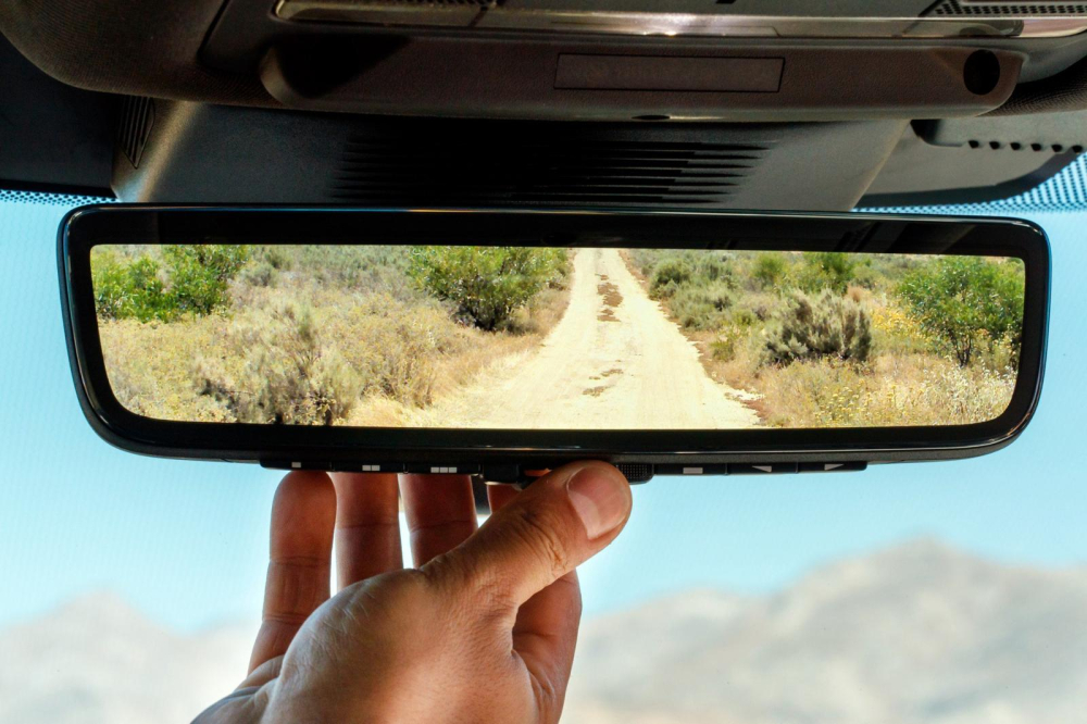 Gương chiếu hậu kỹ thuật số ClearSight Gương chiếu hậu kỹ thuật số ClearSight