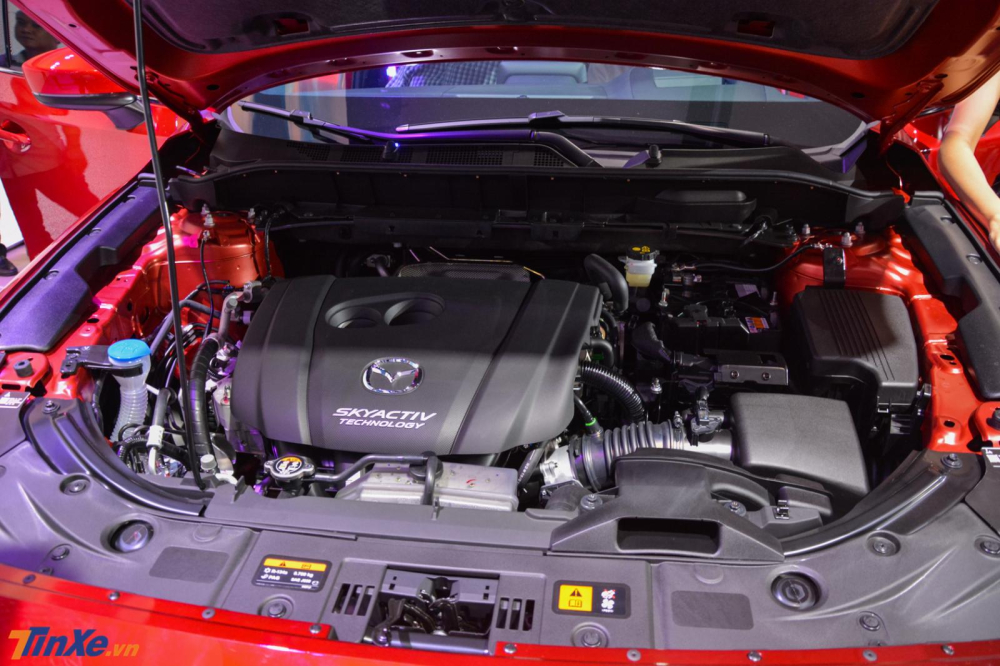 Mazda CX-8 được trang bị động cơ xăng Skyactiv-G, dung tích 2.5 lít