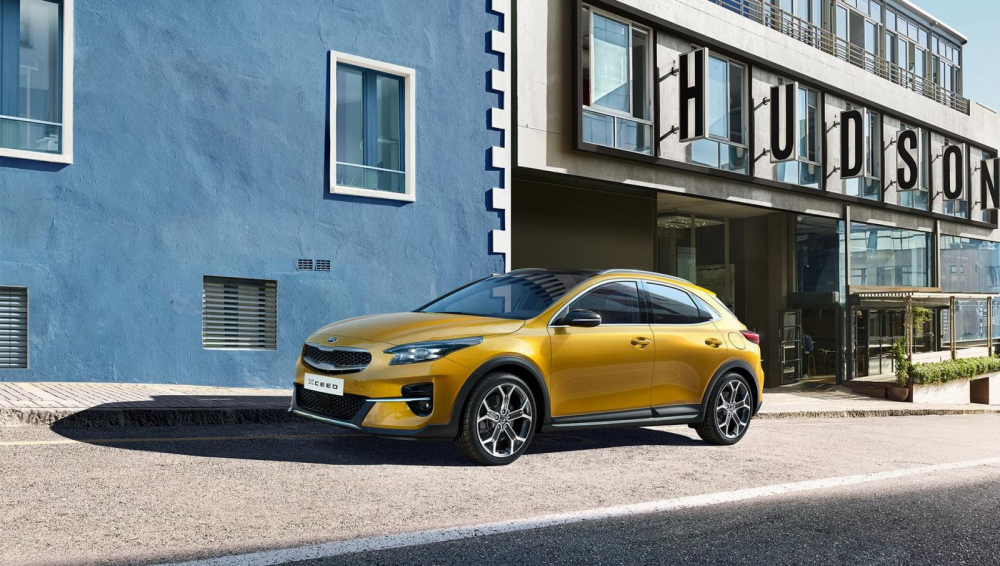 Kia Xceed 2020 sở hữu thiết kế đầu xe nổi bật
