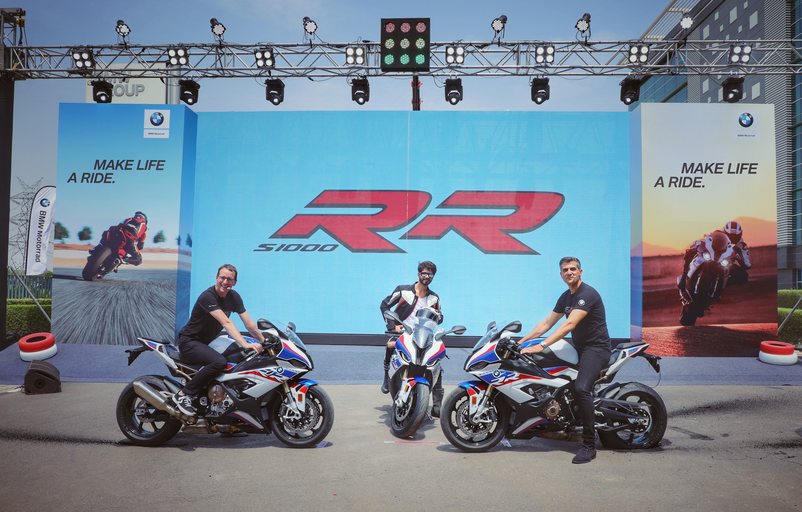 BMW S1000RR thế hệ mới được bán chính thức tại Thái Lan BMW S1000RR thế hệ mới được bán chính thức tại Thái Lan