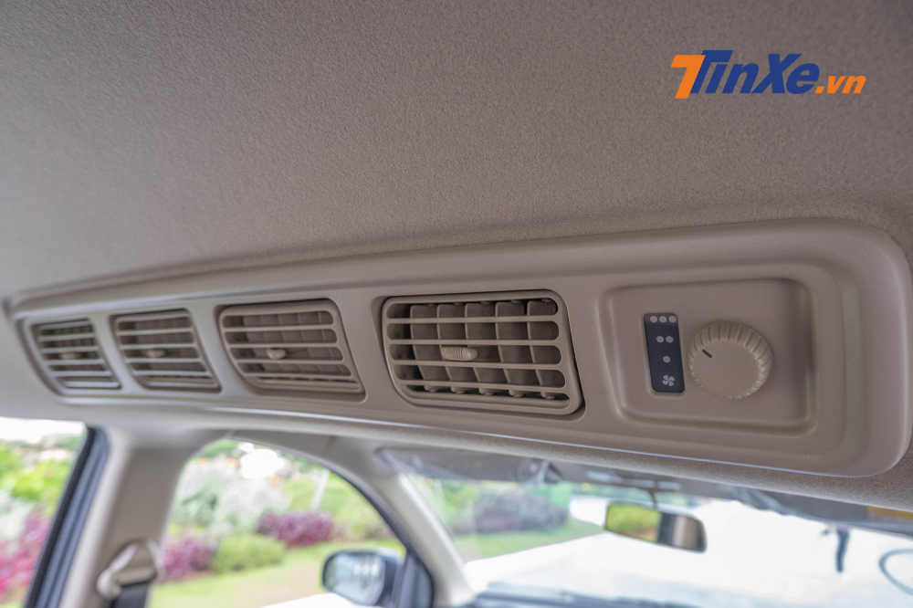  Cửa gió điều hòa cho hàng ghế sau