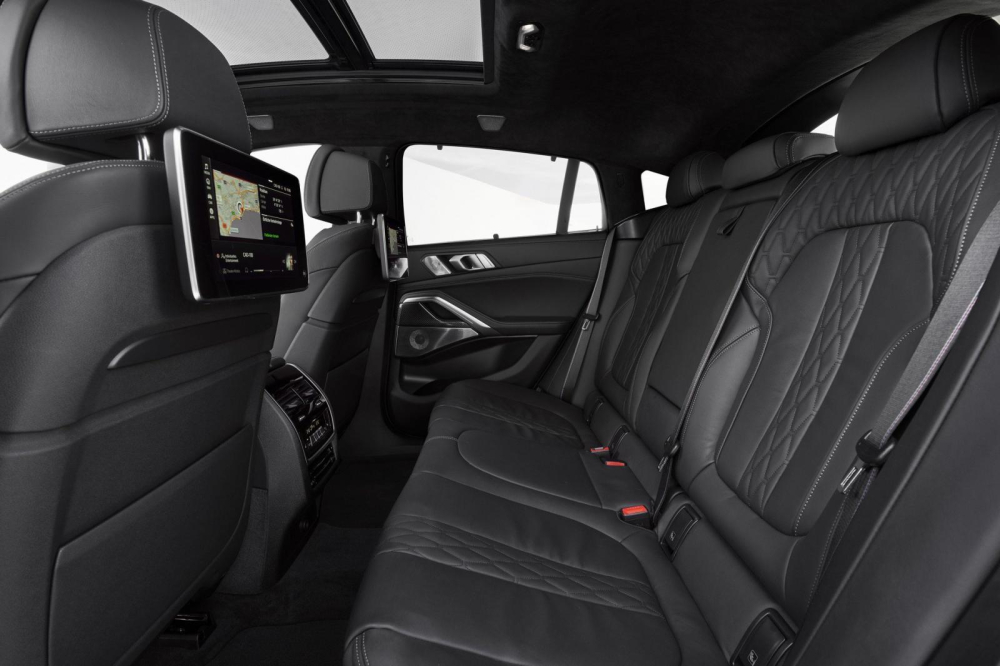 Hàng ghế sau có thể gập xuống để tăng thể tích khoang hành lý