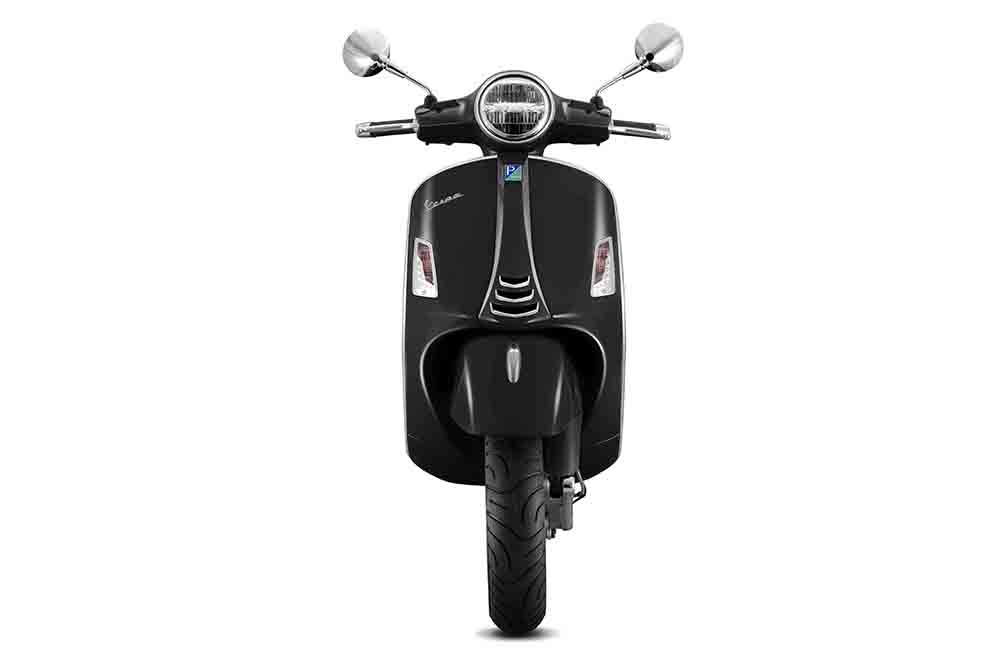 Vespa GTS 2019 nổi bật với thiết kế mới ở phía trước đầu xe. Vespa GTS 2019 nổi bật với thiết kế mới ở phía trước đầu xe.