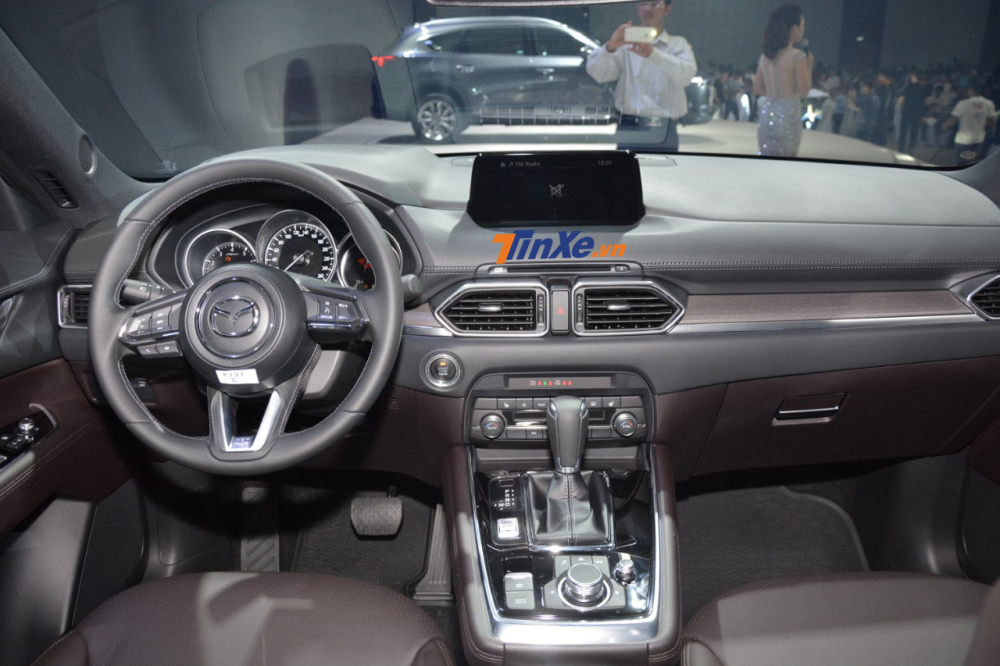 Tổng thể nội thất của Mazda CX-8