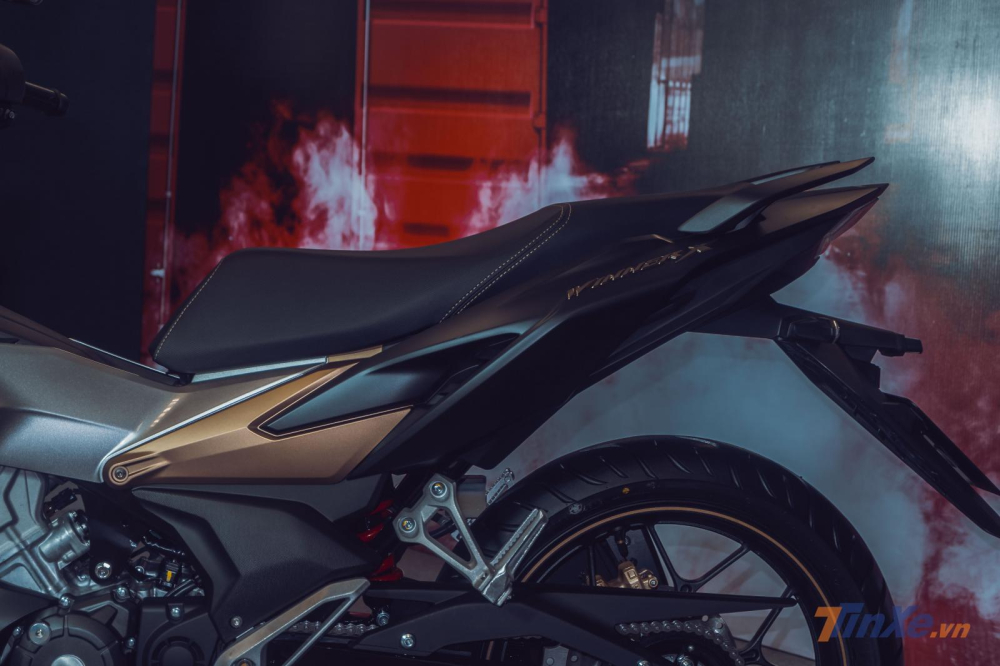 Xe Underbone thường không có cốp xe hoặc cốp rất nhỏ Xe Underbone thường không có cốp xe hoặc cốp rất nhỏ