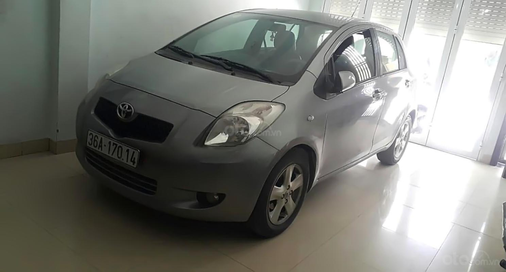 Toyota Yaris 1.3 AT 2007 là một lựa chọn an toàn cho tầm giá 300 triệu VNĐ.