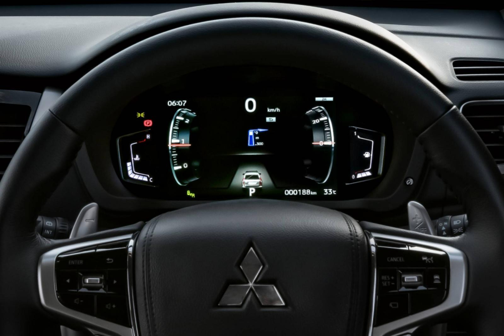 Bảng đồng hồ kỹ thuật số đằng sau vô lăng Bảng đồng hồ kỹ thuật số đằng sau vô lăng