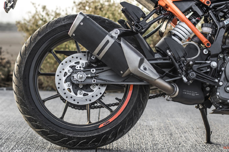 Lon pô kiểu mới trên KTM Duke 250 2019