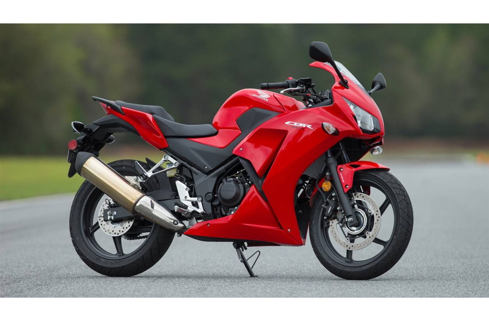 Nên chọn mua Honda CBR300R Yamaha R3 hay Kawasaki Ninja 300 với giá 200  triệu  Danhgiaxe
