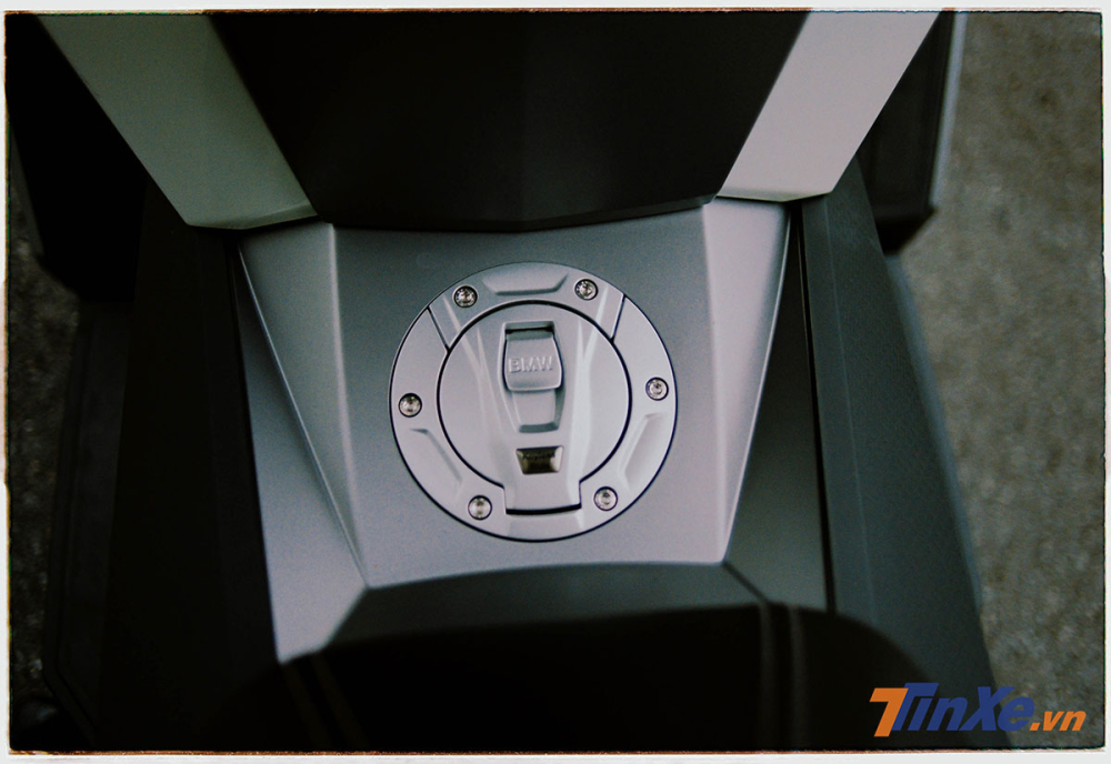 Nắp bình xăng của BMW C400GT