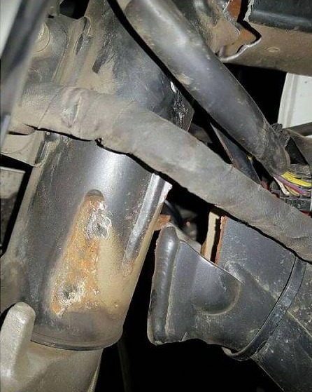 Một số trường hợp khung xe rời khỏi cổ phốt được chia sẻ lên các cộng đồng Royal Enfield Một số trường hợp khung xe rời khỏi cổ phốt được chia sẻ lên các cộng đồng Royal Enfield