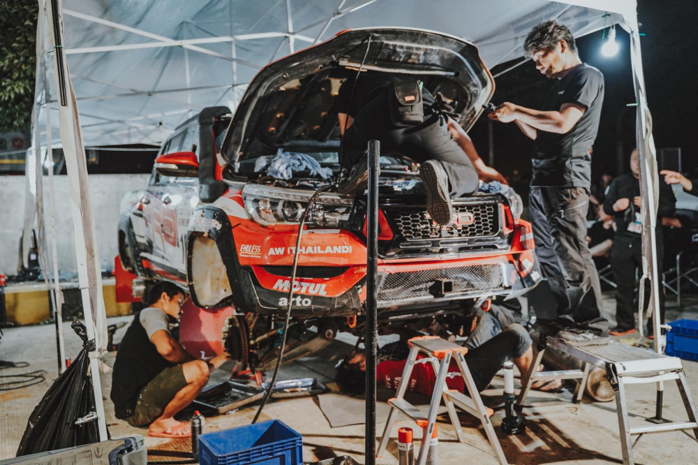Để có thể tham gia AXCR 2019, những chiếc Mitsubishi Triton của Racing AKA phải được nâng cấp để đáp ứng đúng theo tiêu chuẩn của FIA Để có thể tham gia AXCR 2019, những chiếc Mitsubishi Triton của Racing AKA phải được nâng cấp để đáp ứng đúng theo tiêu chuẩn của FIA