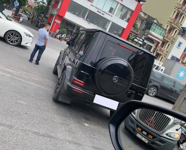 Phần đuôi xe không có thiệt hại nào Phần đuôi xe không có thiệt hại nào