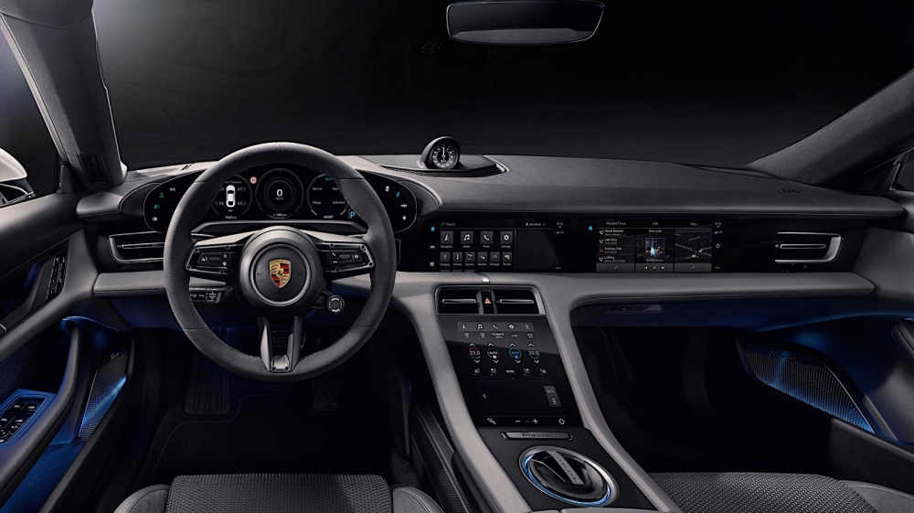Nội thất của Porsche Taycan mang tính chất công nghệ cao