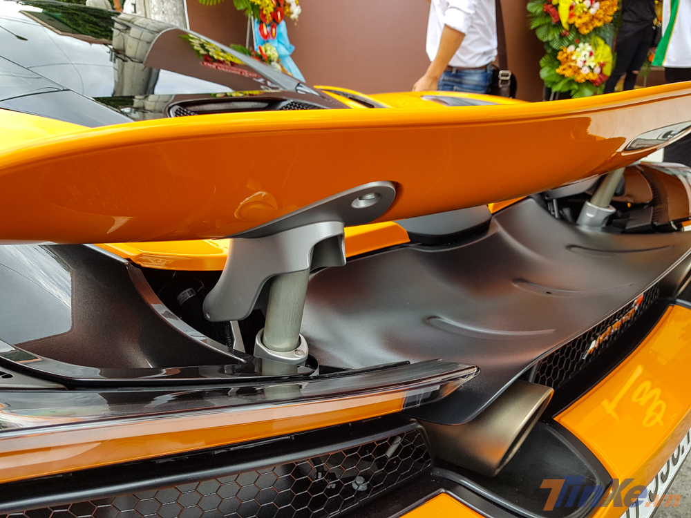 Tốc độ tối đa của siêu xe McLaren 720S là 341 km/h Tốc độ tối đa của siêu xe McLaren 720S là 341 km/h
