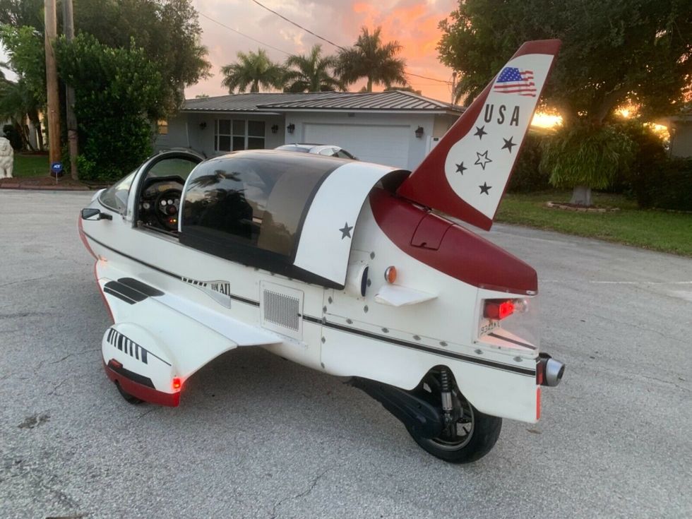 Trông thế nhưng Pulse có tốc độ tối đa khá nhanh là 209 km/h