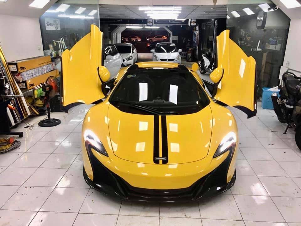 Siêu xe mui trần McLaren 650S Spider từng của Cường Siêu xe mui trần McLaren 650S Spider từng của Cường Đô-la thay áo mới