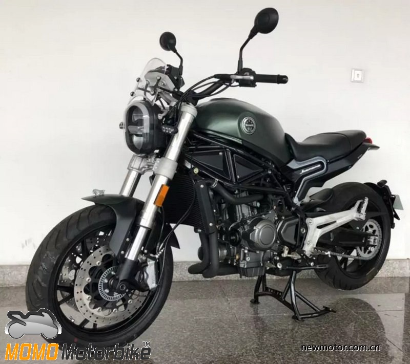 Benelli Leoncino 800 lộ ảnh thực tế trước khi ra mắt