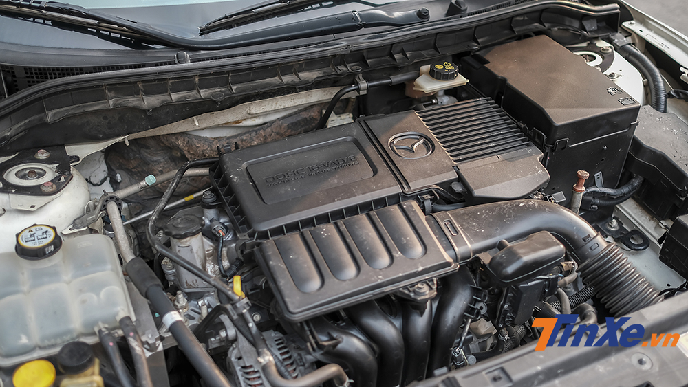 Động cơ DOHC dung tích 1.6L của Mazda3 2011 thoải mái sử dụng cho mọi nhu cầu vận hành tại Việt Nam. Động cơ DOHC dung tích 1.6L của Mazda3 2011 thoải mái sử dụng cho mọi nhu cầu vận hành tại Việt Nam.