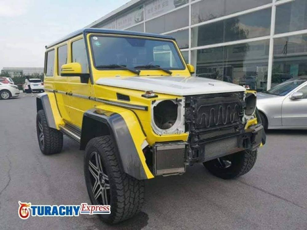 Chiếc Mercedes-Benz G500 4×4² có vẻ được phẫu thuật thẩm mỹ tại Trung Quốc Chiếc Mercedes-Benz G500 4×4² có vẻ được phẫu thuật thẩm mỹ tại Trung Quốc