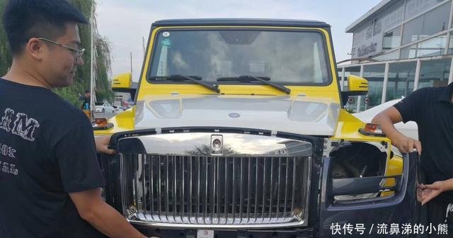 Lưới tản nhiệt đèn Pantheon đặc trưng của Rolls-Royce Ghost được lắp vào đầu chiếc SUV hạng sang Lưới tản nhiệt đèn Pantheon đặc trưng của Rolls-Royce Ghost được lắp vào đầu chiếc SUV hạng sang