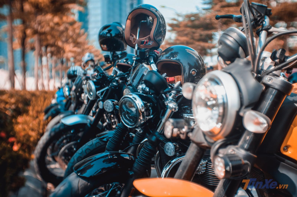 Những chiếc xe đầy sức hút, sở hữu trên mình bộ đèn pha tròn cổ điển là đồng phục của ngày hội DGR