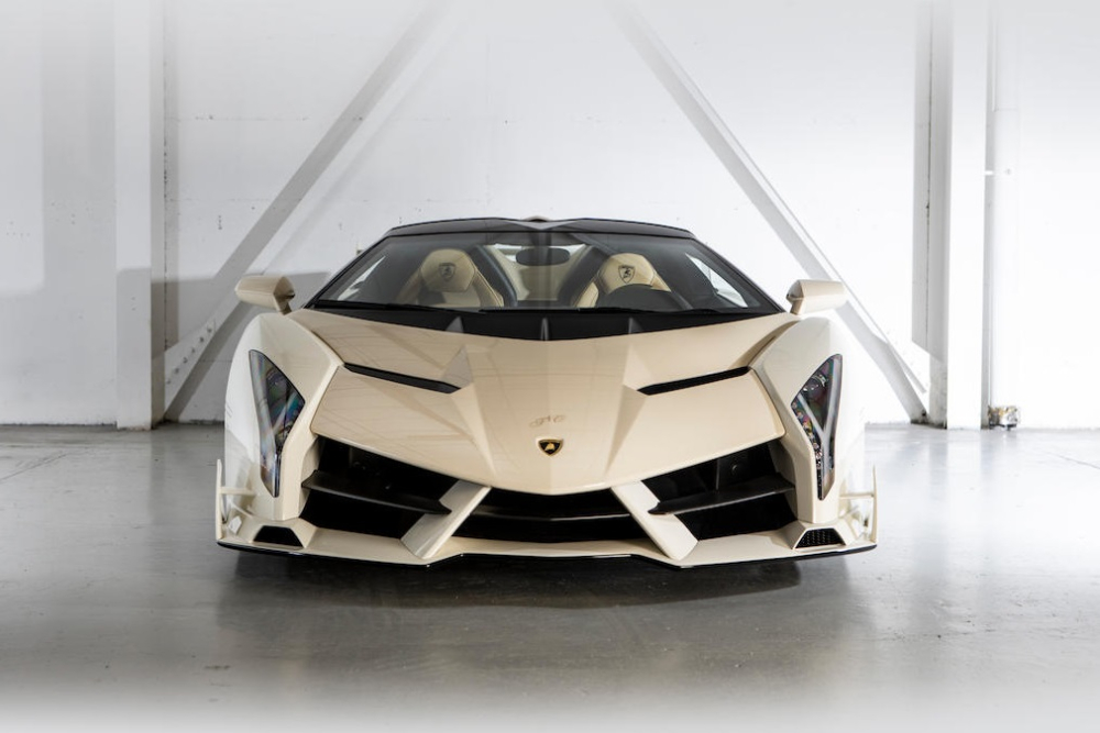 Siêu xe Lamborghini Veneno bị tịch thu của phó Tổng thống Guinea Xích Đạo  được bán với giá 192 tỷ đồng