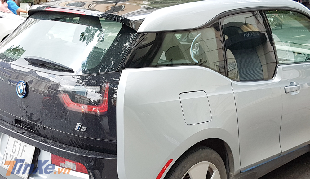 Khách hàng có thể yêu cầu trang bị thêm động cơ xăng 2 xi-lanh, dung tích 647 cc tùy chọn cho BMW i3