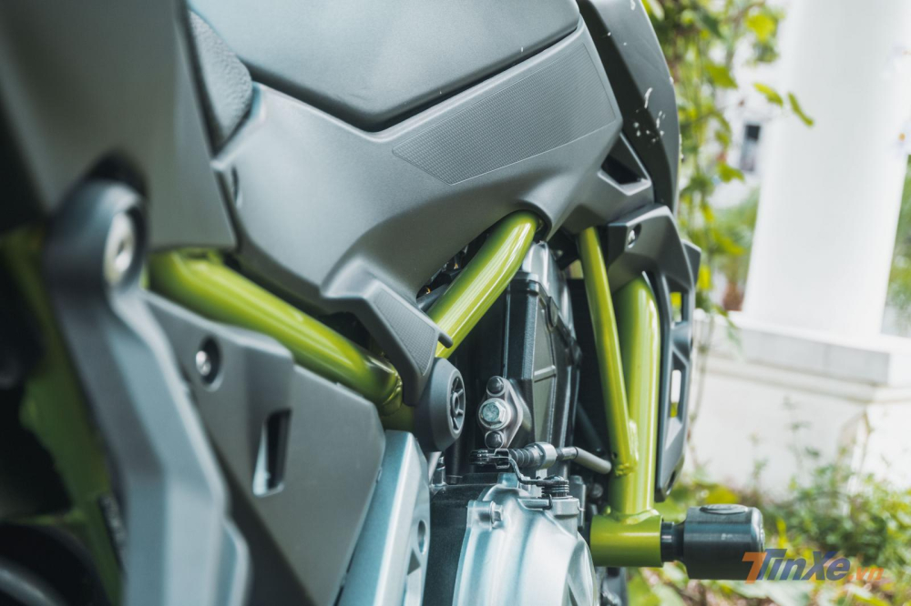 Kawasaki Z650 có một thân hình nhẹ nhàng nổi bật Kawasaki Z650 có một thân hình nhẹ nhàng nổi bật