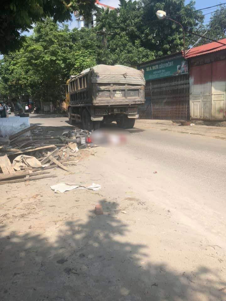 Hiện trường vụ tai nạn nghiêm trọng khiến 2 người tử vong tại Vĩnh Phúc Hiện trường vụ tai nạn nghiêm trọng khiến 2 người tử vong tại Vĩnh Phúc