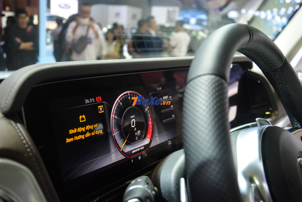 Động cơ này tạo ra công suất tối đa 585 mã lực cho mercedes-amg g63 2019